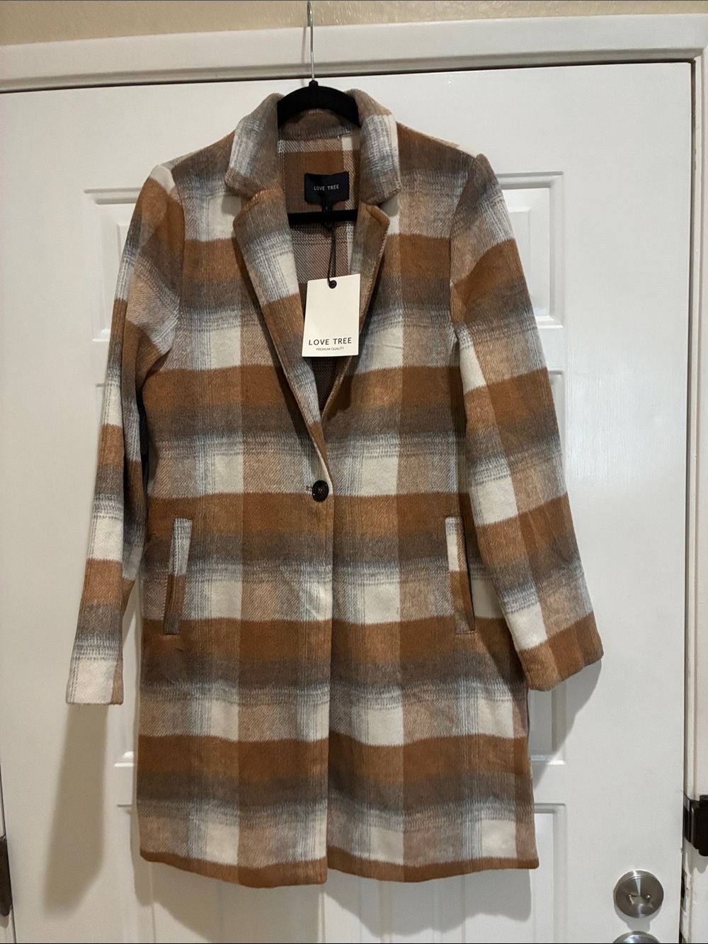 Love Tree Plaid Single-Button soft  jacket in Tan, Cream & Gray